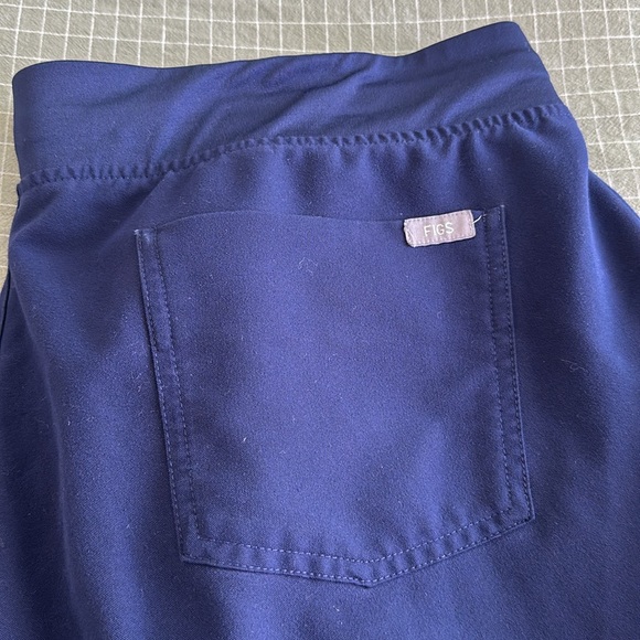 Figs Scrub Pants Navy - Picture 2 of 8